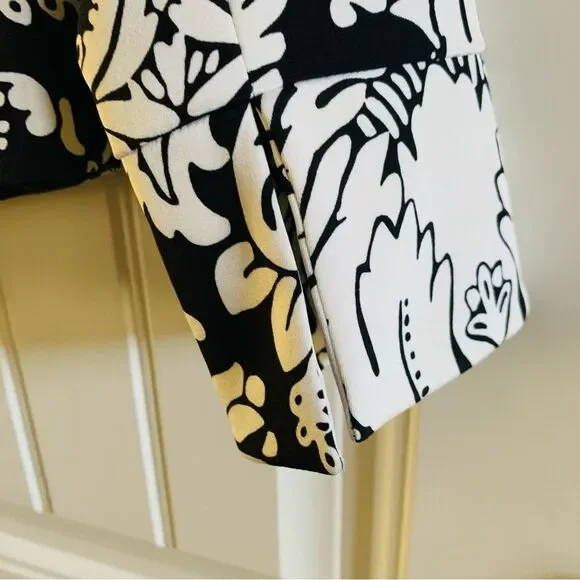 Marciano Black & White Paisley Corset Tie Back Cropped Silk Blazer | Size 4 - Picture 4 of 12
